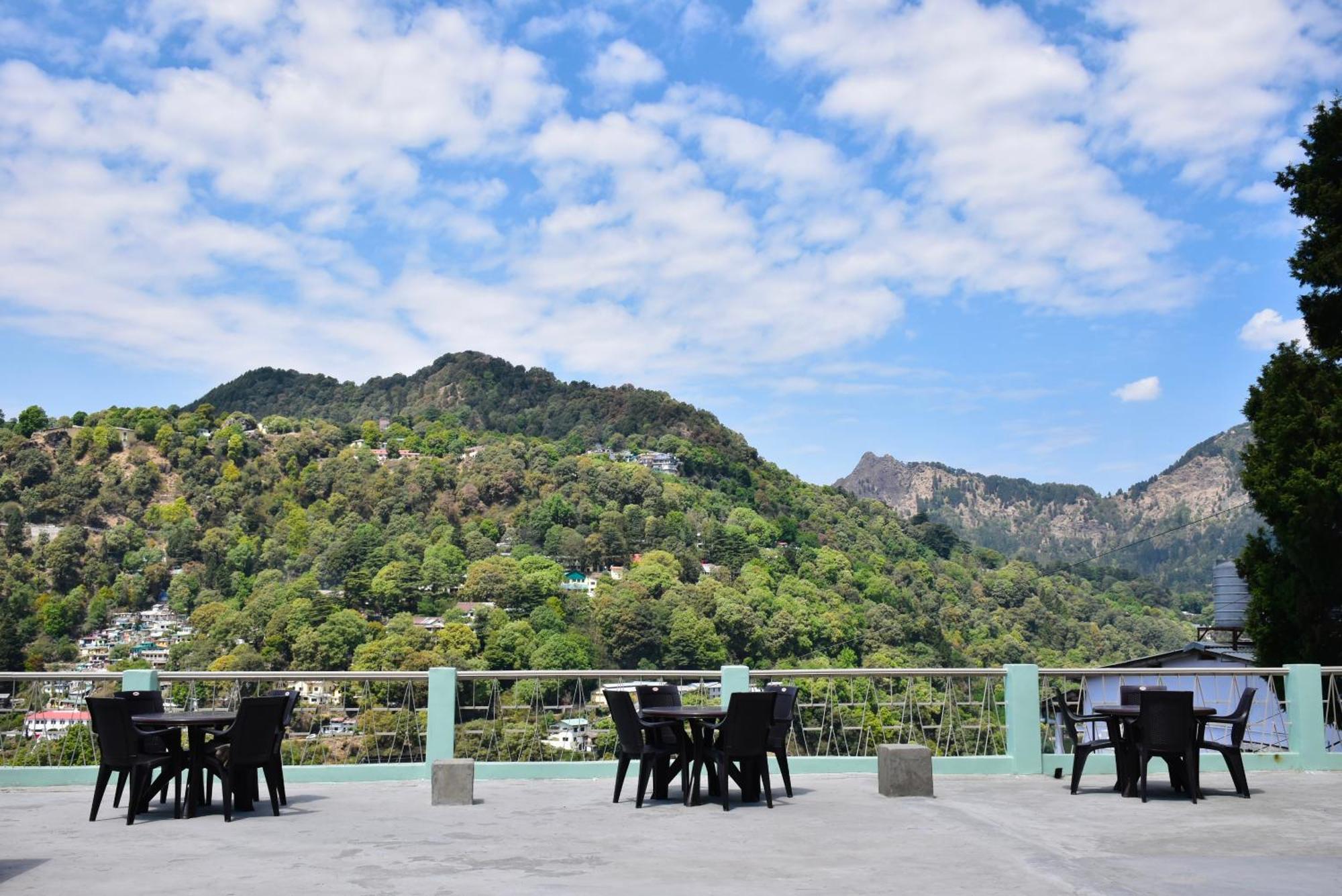 Spruce Hill Hotel & Restro ไนนิตาล ภายนอก รูปภาพ