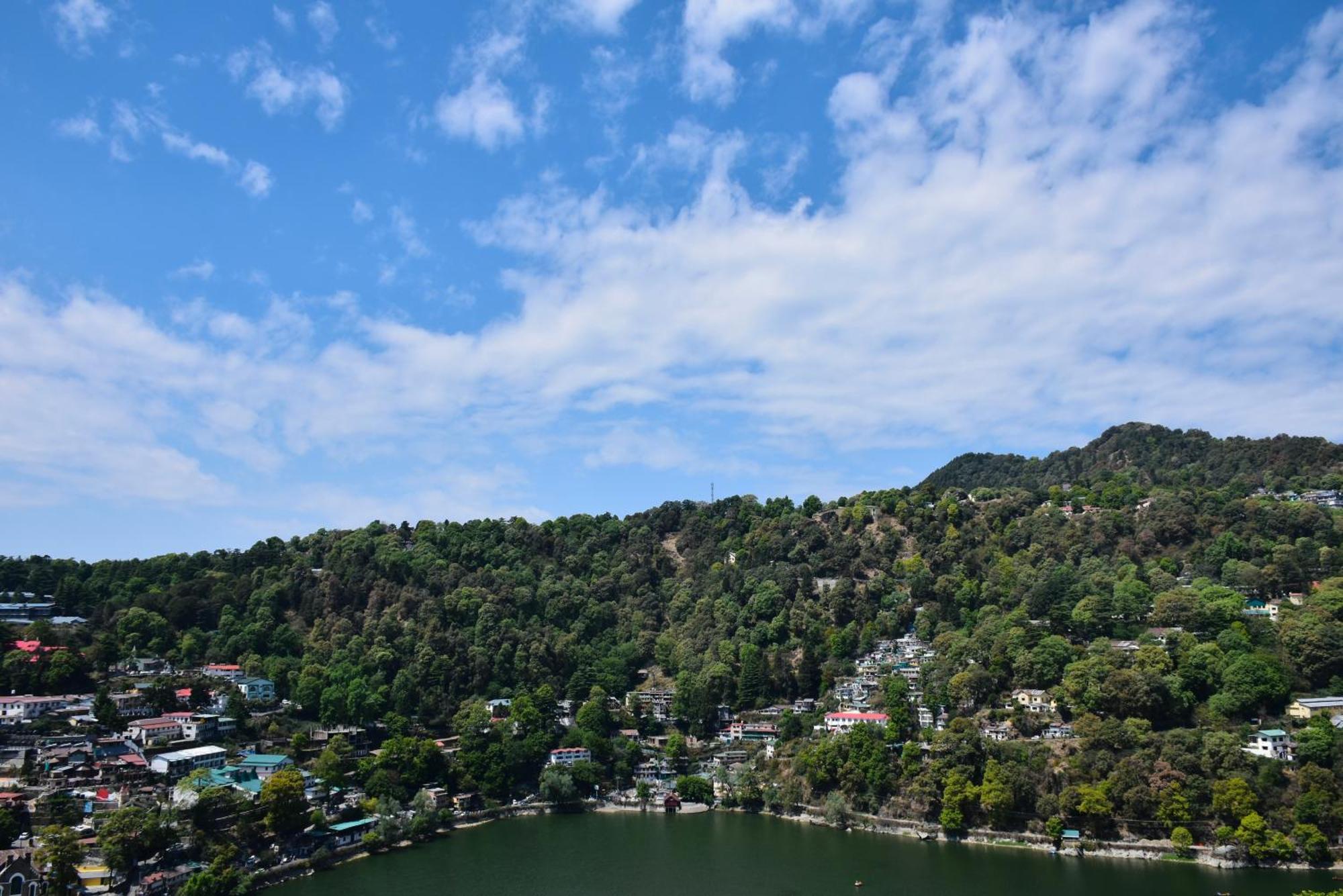 Spruce Hill Hotel & Restro ไนนิตาล ภายนอก รูปภาพ