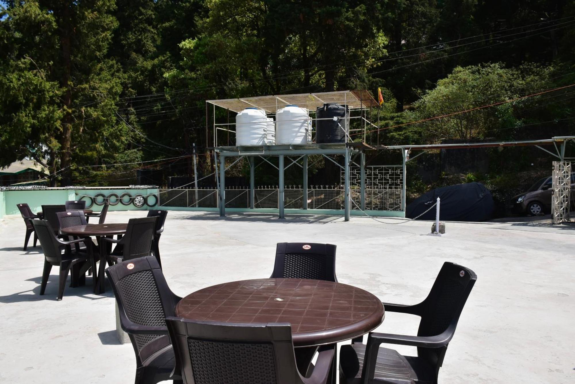 Spruce Hill Hotel & Restro ไนนิตาล ภายนอก รูปภาพ