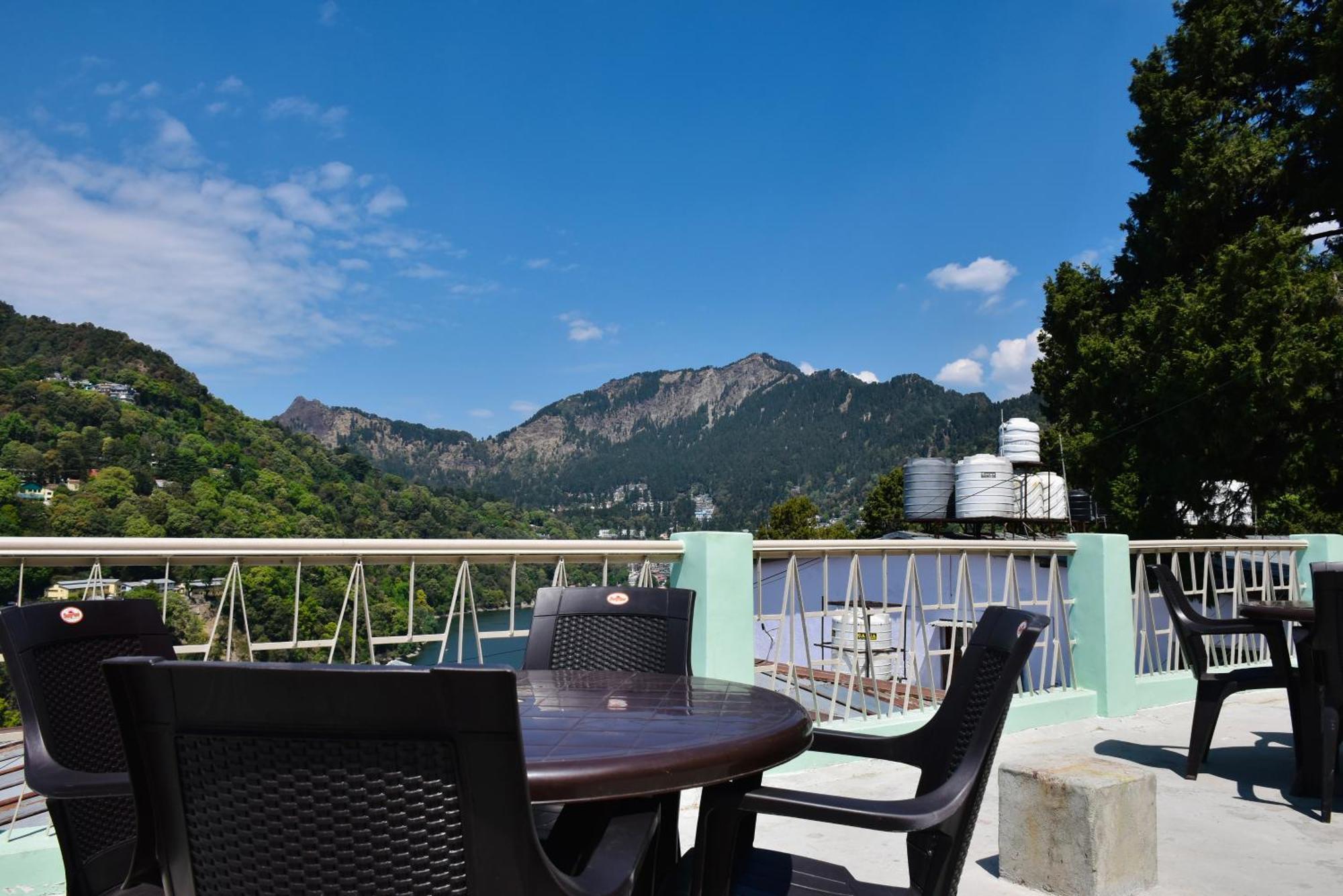 Spruce Hill Hotel & Restro ไนนิตาล ภายนอก รูปภาพ
